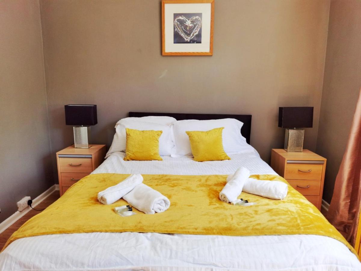 Fourth Avenue, Lovely Bungalow Available For Guests And Contractors Parking Wifi Nottingham Extérieur photo