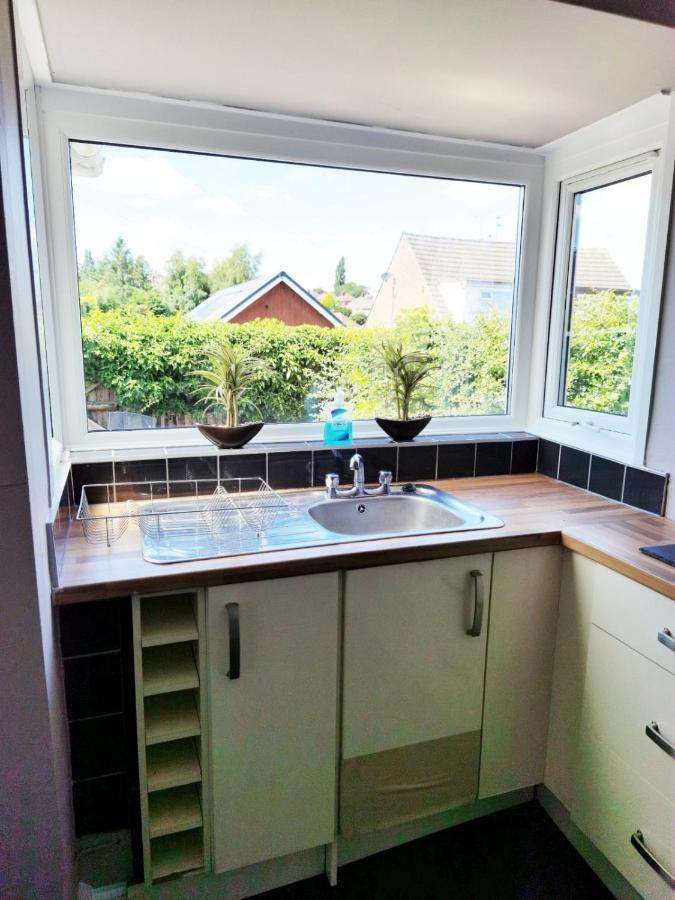 Fourth Avenue, Lovely Bungalow Available For Guests And Contractors Parking Wifi Nottingham Extérieur photo