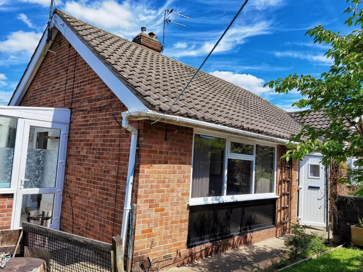 Fourth Avenue, Lovely Bungalow Available For Guests And Contractors Parking Wifi Nottingham Extérieur photo