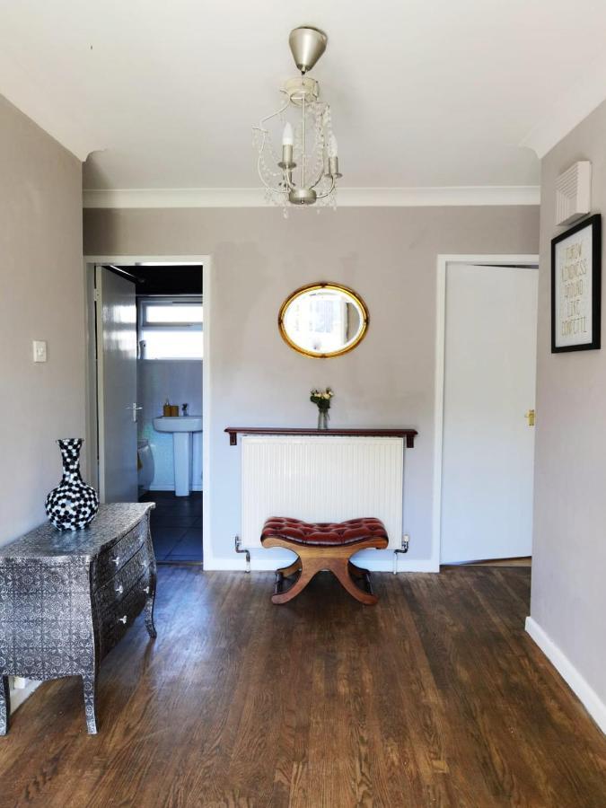 Fourth Avenue, Lovely Bungalow Available For Guests And Contractors Parking Wifi Nottingham Extérieur photo