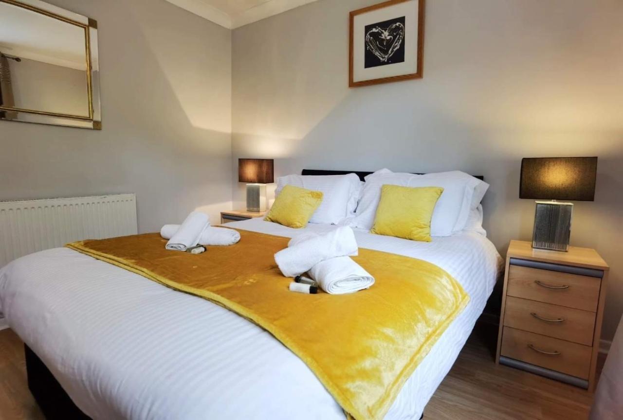 Fourth Avenue, Lovely Bungalow Available For Guests And Contractors Parking Wifi Nottingham Extérieur photo